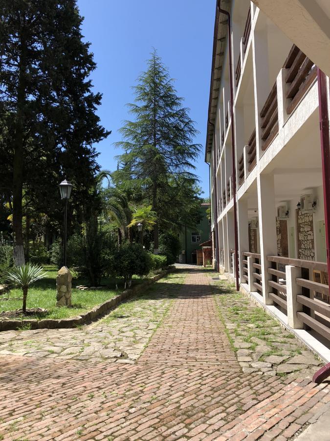 Heliopark Gora Bagrata Hotel Szuhumi Kültér fotó